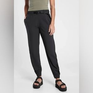 Athleta Quest Jogger Black Size 2 EUC